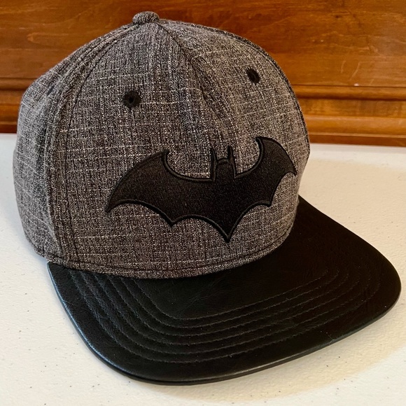 Batman DC Comics Original SnapBack Cap - Picture 1 of 13